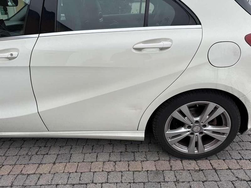 Usata Mercedes A180 109 CV (80 kW) 2017 Bianco Berlina
