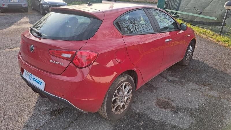 Usata Alfa Romeo Giulietta 120 CV (88 kW) 2020 Rosso Utilitaria