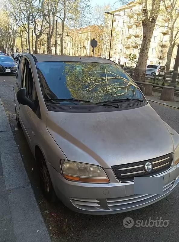Usata Fiat Multipla 2004 Grigio Monovolume