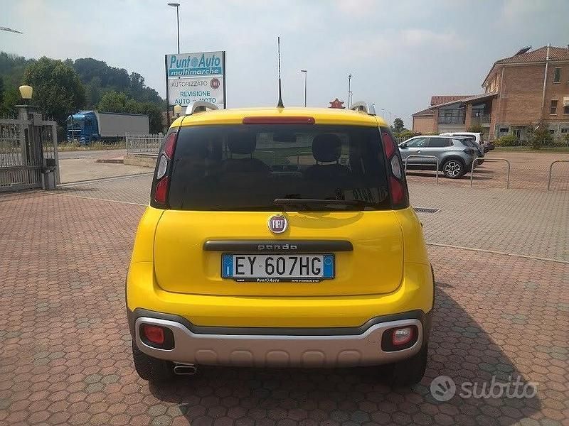 Usata Fiat Panda Cross Cross 80 CV (58 kW) 2015 Giallo Utilitaria