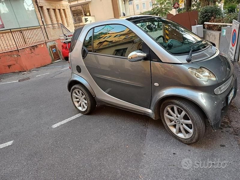 Grigio Usata 2000 Smart ForTwo Coupé Coupé | 2500 € (Buon prezzo) - Immagine 1/4