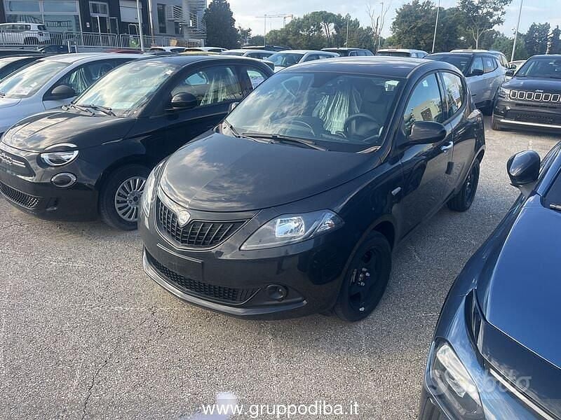 Usata Lancia Ypsilon S 70 CV (51 kW) 2024 Utilitaria