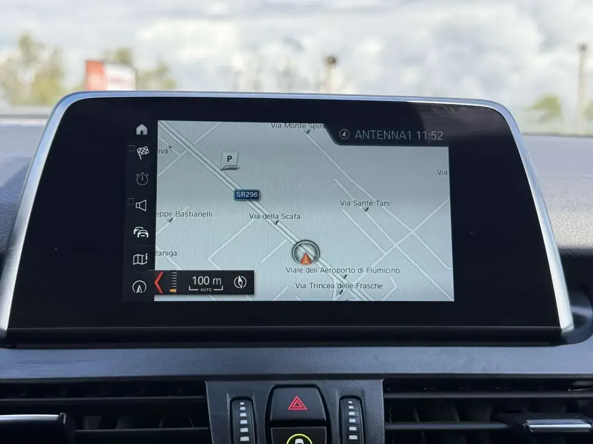 Usata BMW 225 Active Tourer Advantage 136 CV (100 kW) 2021 Argento Monovolume