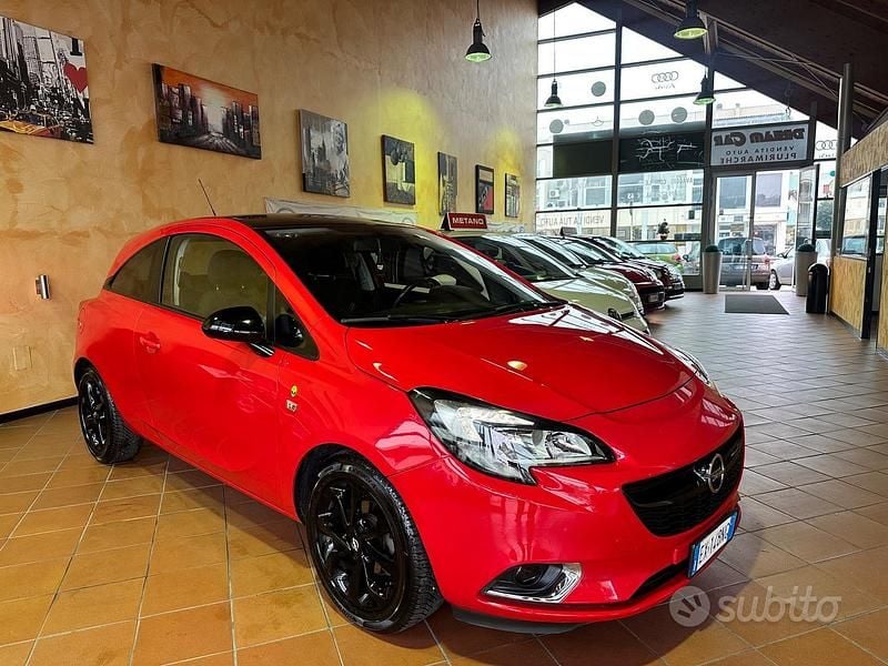 Usata Opel Corsa 90 CV (66 kW) 2015 Rosso Coupé