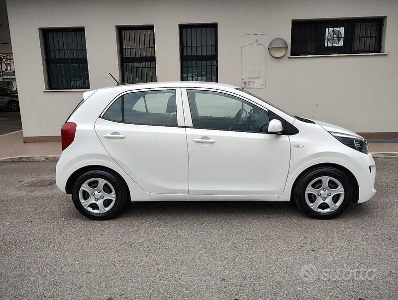 Usata Kia Picanto 2021 Bianco Utilitaria