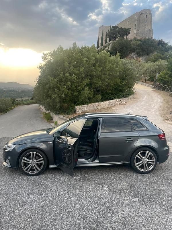 Grigio Usata 2017 Audi A3 S-Line Due volumi | 13.500 € (Buon prezzo) - Immagine 1/4