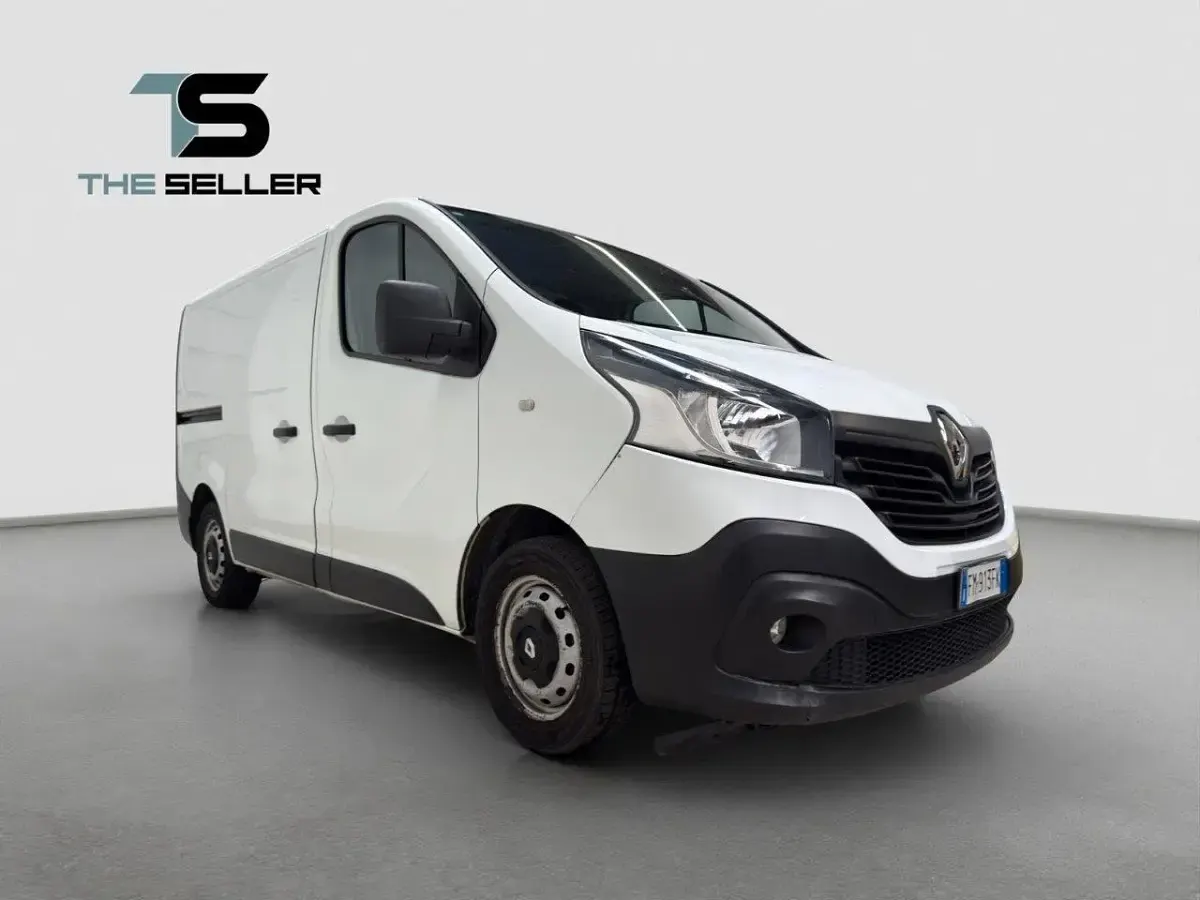 Usata Renault Trafic 120 CV (88 kW) 2017 Bianco Monovolume