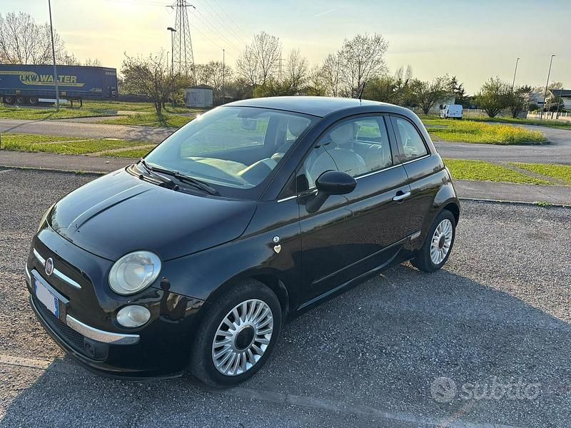 Usata Fiat 500 Lounge 69 CV (50 kW) 2010 Nero Utilitaria