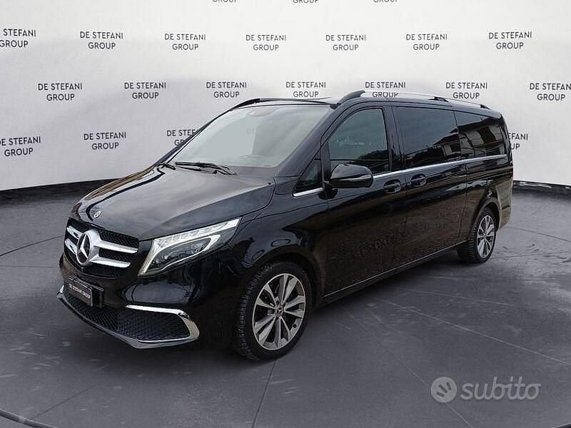 Usata Mercedes V300 Premium 239 CV (175 kW) 2022 Nero Monovolume