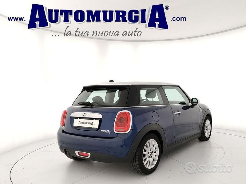 Usata Mini Cooper D 116 CV (85 kW) 2014 Blu Utilitaria