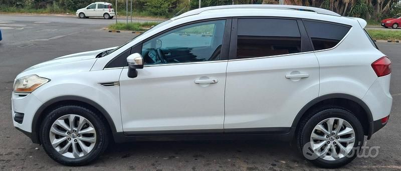 Usata Ford Kuga Titanium 140 CV (102 kW) 2010 Bianco SUV