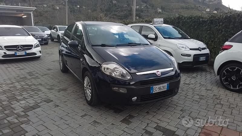 Usata Fiat Punto Evo Active 75 CV (55 kW) 2010 Blu Utilitaria