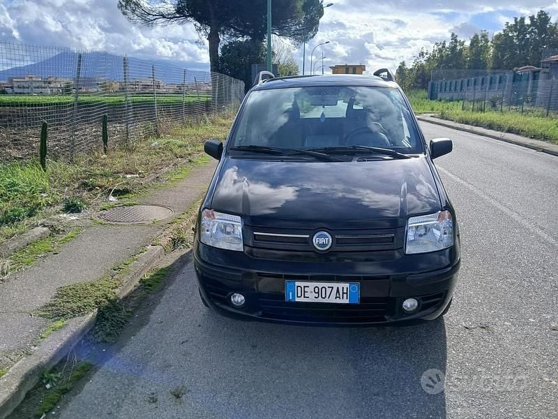 Begagnad Fiat Panda Dynamic 60 HK (44 kW) 2007 Svart Sedan