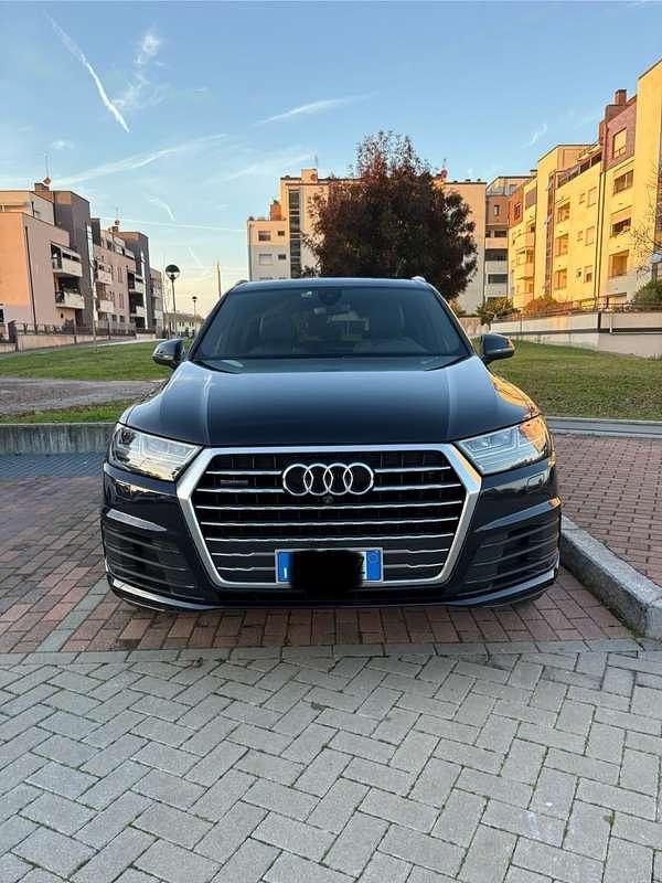 Usata 2015 Audi Q7 Business Plus SUV | 27.800 € (Buon prezzo) - Immagine 1/4