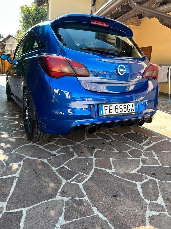 Usata Opel Corsa OPC 207 CV (152 kW) 2016 Blu Coupé