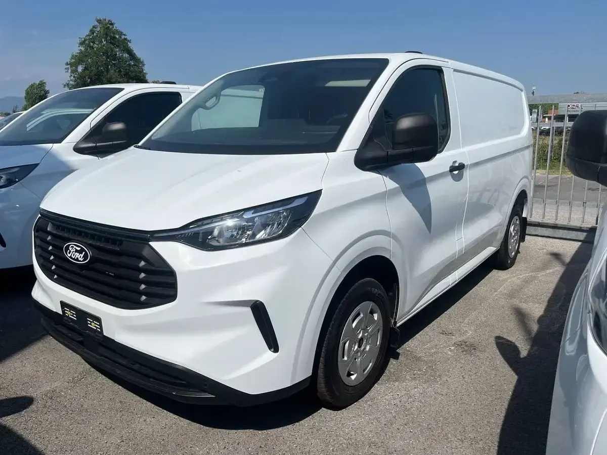 Nuova Ford Transit Custom Trend 110 CV (80 kW) 2026 Frozen white Furgone