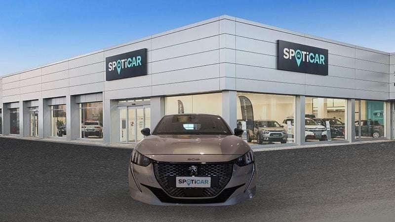 Usata Peugeot 208 GT 101 CV (74 kW) 2022 Grigio Utilitaria