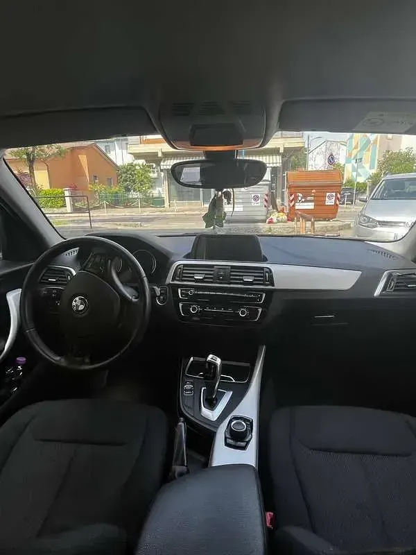 Usata BMW 118 Advantage 150 CV (110 kW) 2018 Utilitaria