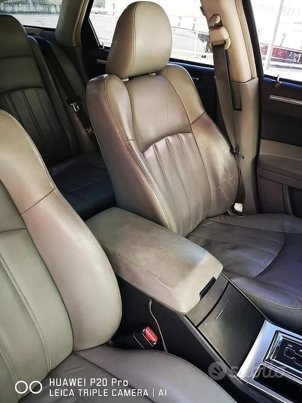 Usata Chrysler 300C 218 CV (160 kW) 2006 Nero Station wagon