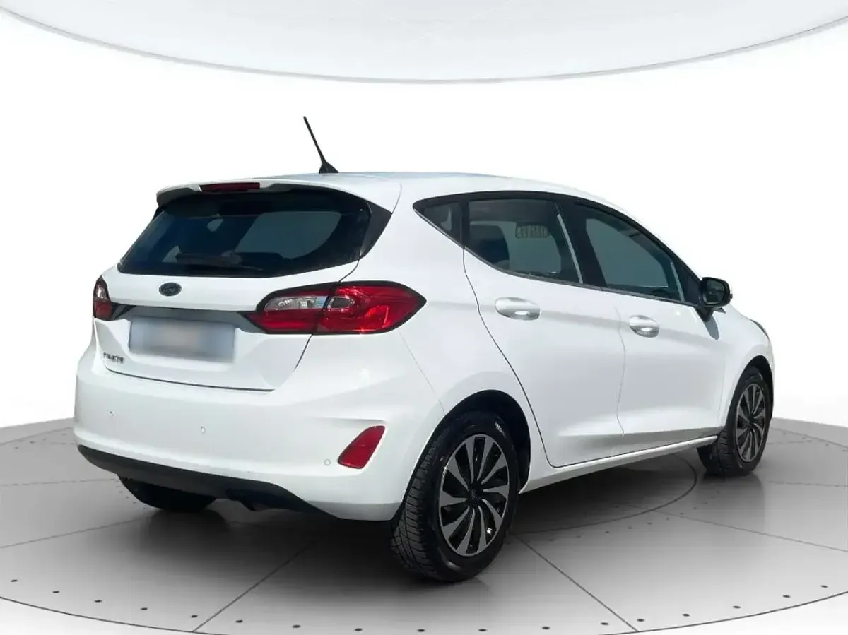Usata Ford Fiesta Titanium 75 CV (55 kW) 2022 Bianco Utilitaria