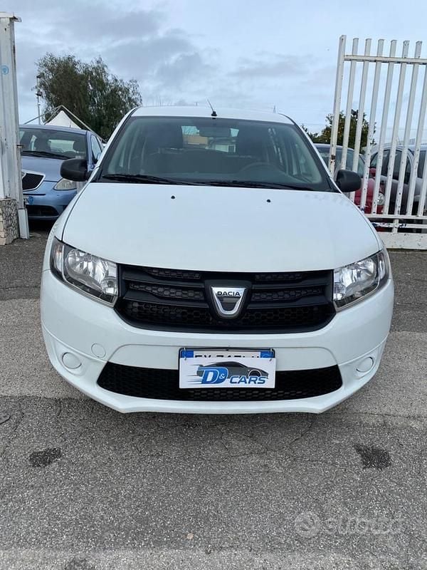 Usata Dacia Sandero Ambiance 75 CV (55 kW) 2015 Bianco Berlina
