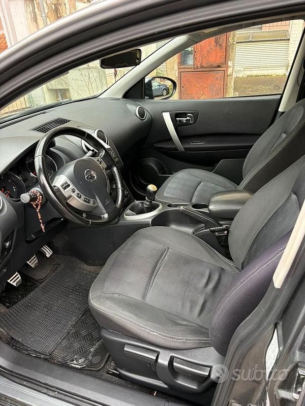Usata Nissan Qashqai +2 2012 Grigio SUV