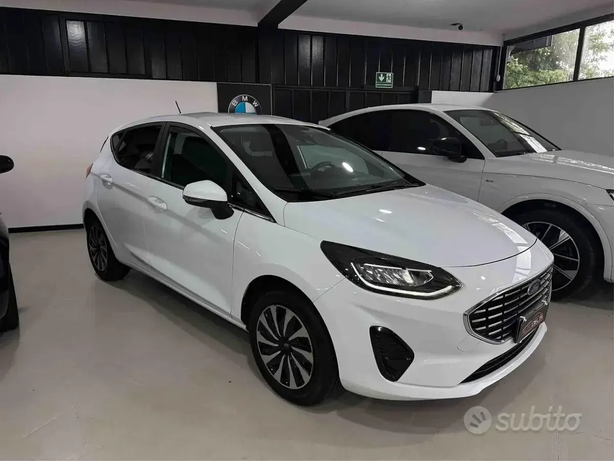 Usata Ford Fiesta Titanium 75 CV (55 kW) 2022 Bianco Utilitaria