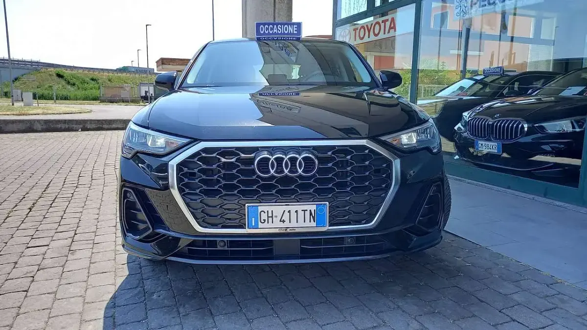 Usata Audi Q3 Sportback S-Line 150 CV (110 kW) 2021 Nero SUV