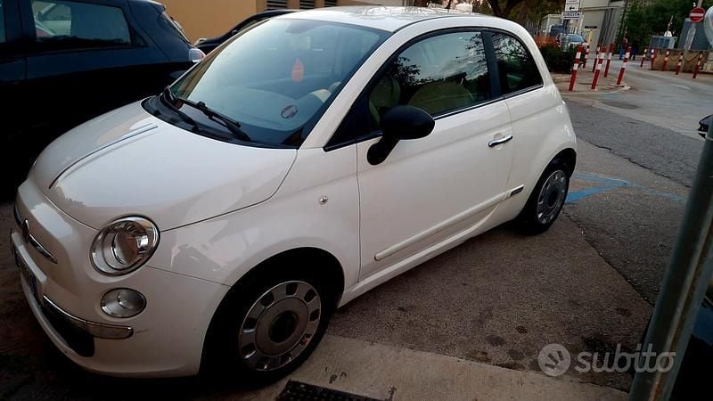Begagnad Fiat 500 Easy 69 HK (50 kW) 2013 Vit Sedan