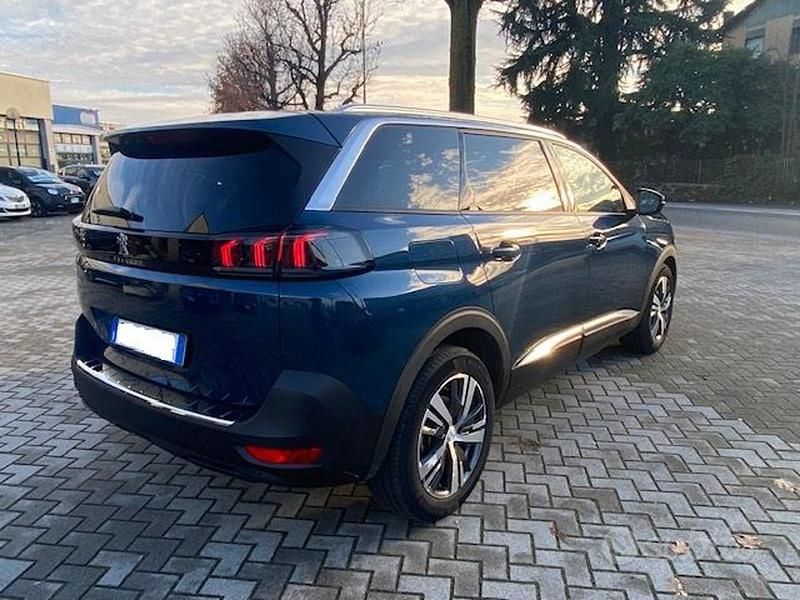 Usata Peugeot 5008 Allure 131 CV (96 kW) 2024 Blu SUV