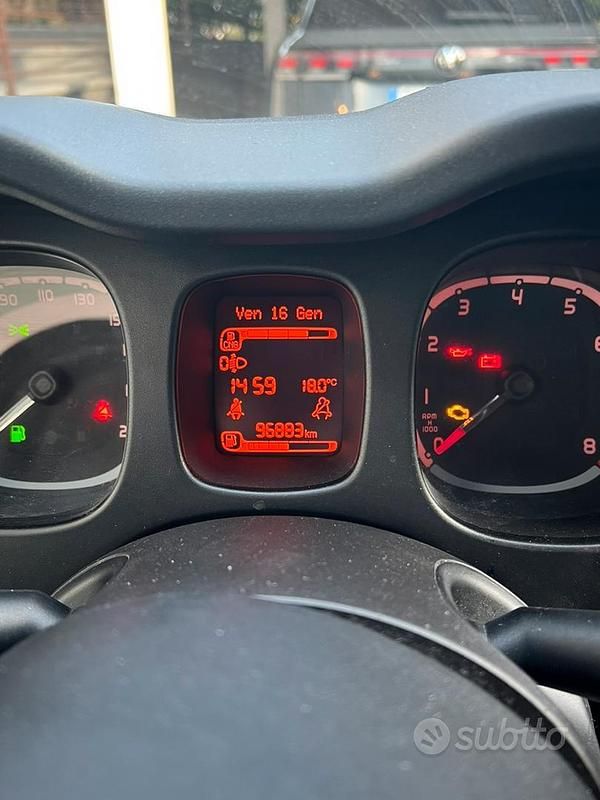 Usata Fiat Panda 70 CV (51 kW) 2019 Bianco Utilitaria