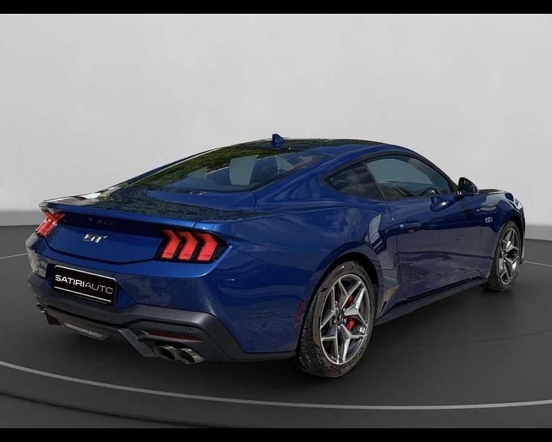 Usata Ford Mustang GT Fastback 446 CV (328 kW) 2024 Blu Coupé
