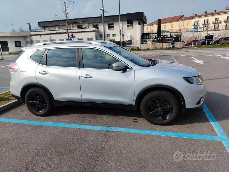 Usata Nissan X-Trail 130 CV (95 kW) 2016 Grigio SUV