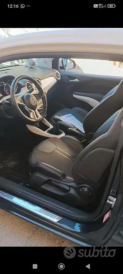 Usata Opel Adam 100 CV (73 kW) 2013 Nero Utilitaria
