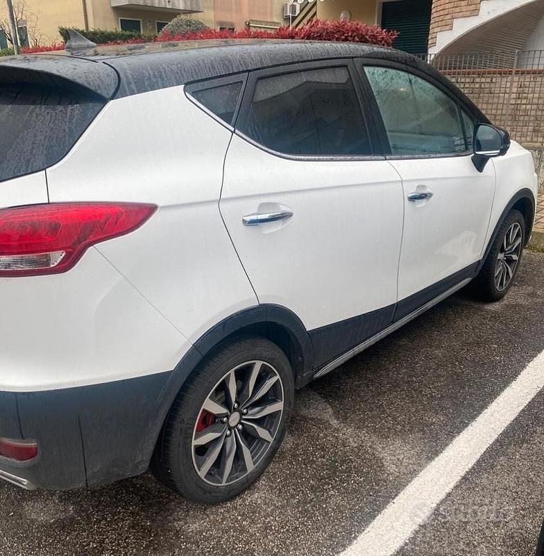 Begagnad DR DR4 114 HK (83 kW) 2021 Vit SUV