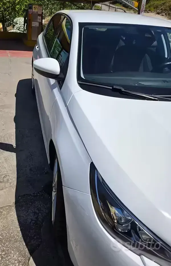 Usata Peugeot 308 130 CV (95 kW) 2019 Bianco Berlina