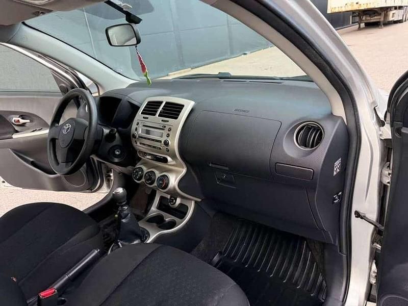 Usata Toyota Urban Cruiser Lounge 90 CV (66 kW) 2009 SUV