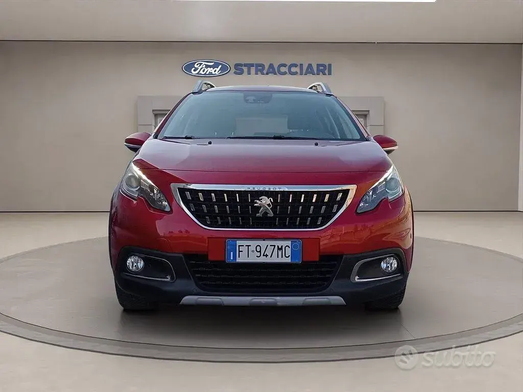 Usata Peugeot 2008 Allure 120 CV (88 kW) 2019 Rosso metallizzato SUV
