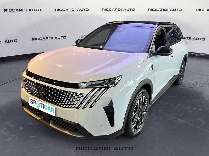 Bianco Nuova 2025 Peugeot 5008 SUV | 40.900 € (Molto cara) - Immagine 1/4