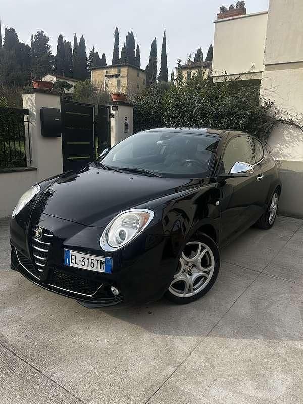Usata 2012 Alfa Romeo MiTo Distinctive Utilitaria | 4500 € (Super prezzo) - Immagine 1/4
