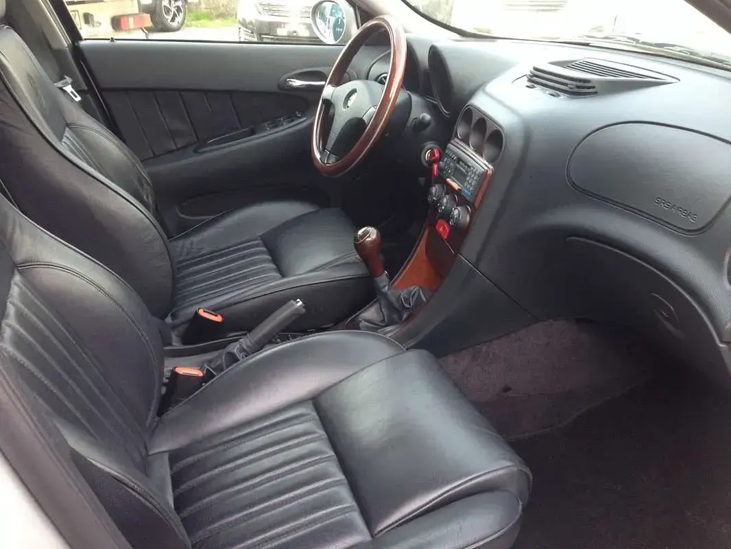 Usata Alfa Romeo 156 155 CV (114 kW) 1998 Grigio Berlina