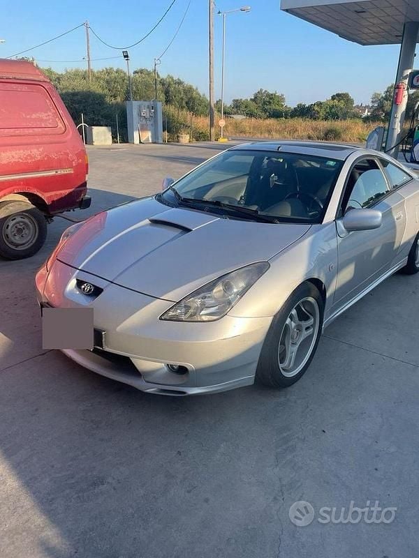 Usata Toyota Celica T2 143 CV (105 kW) 2001 Grigio Coupé
