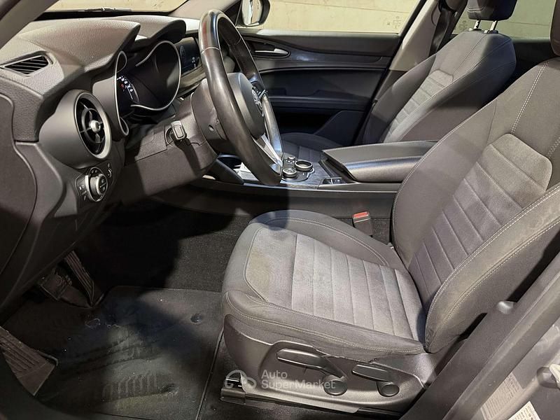 Usata Alfa Romeo Stelvio Business 160 CV (117 kW) 2019 Grigio SUV