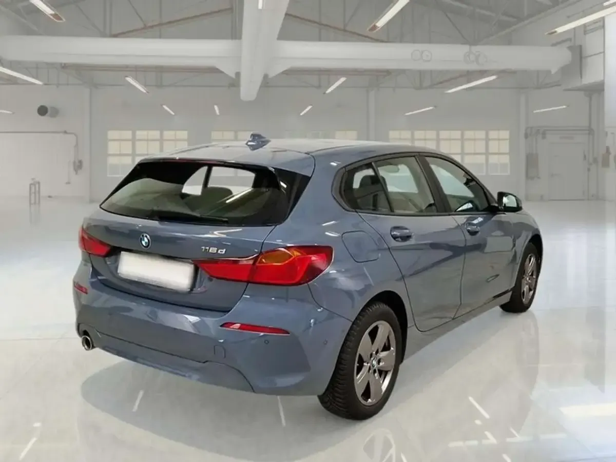 Usata BMW 116 Advantage 116 CV (85 kW) 2021 Grigio Utilitaria
