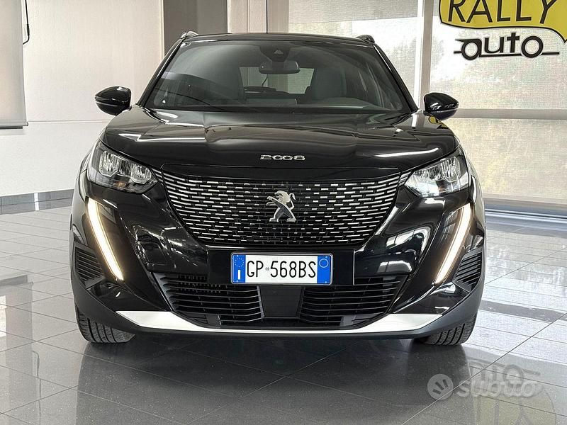Usata Peugeot 2008 Allure 131 CV (96 kW) 2023 Nero SUV