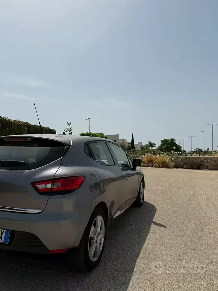 Usata Renault Clio IV 73 CV (53 kW) 2014 Grigio Berlina