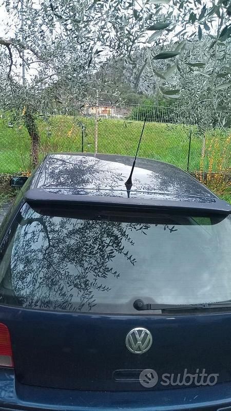 Usata VW Golf IV 110 CV (80 kW) 2004 Blu Berlina