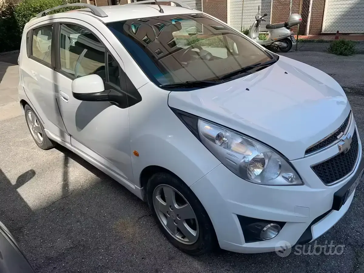 Usata Chevrolet Spark LS 81 CV (59 kW) 2011 Bianco Utilitaria