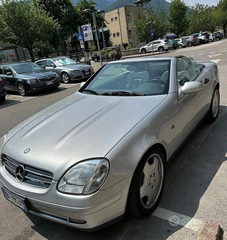 Usata Mercedes SLK200 192 CV (141 kW) 1999 Grigio Cabrio