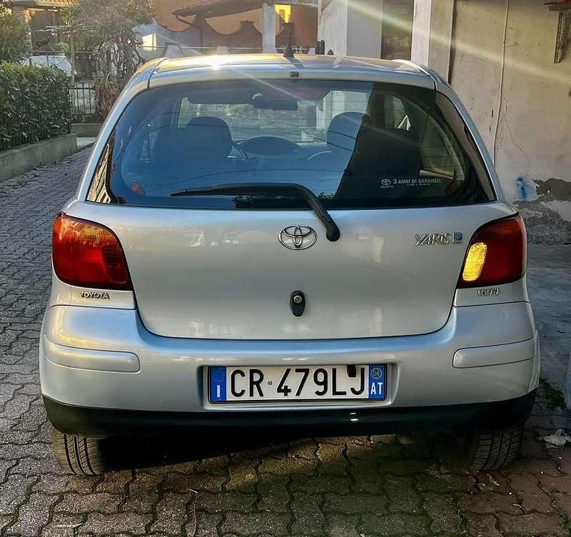 Usata Toyota Yaris Sol 65 CV (47 kW) 2004 Utilitaria